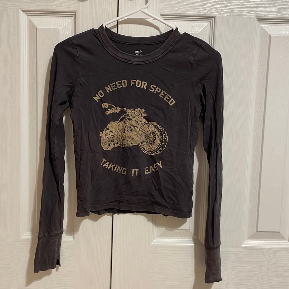 Women’s Aerie cropped long sleeve